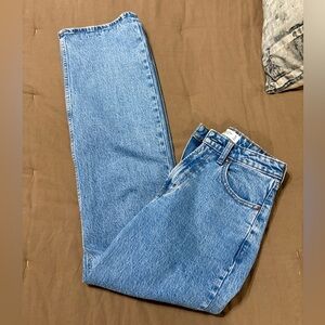 Abercrombie The 90s Relaxed Jean High Rise